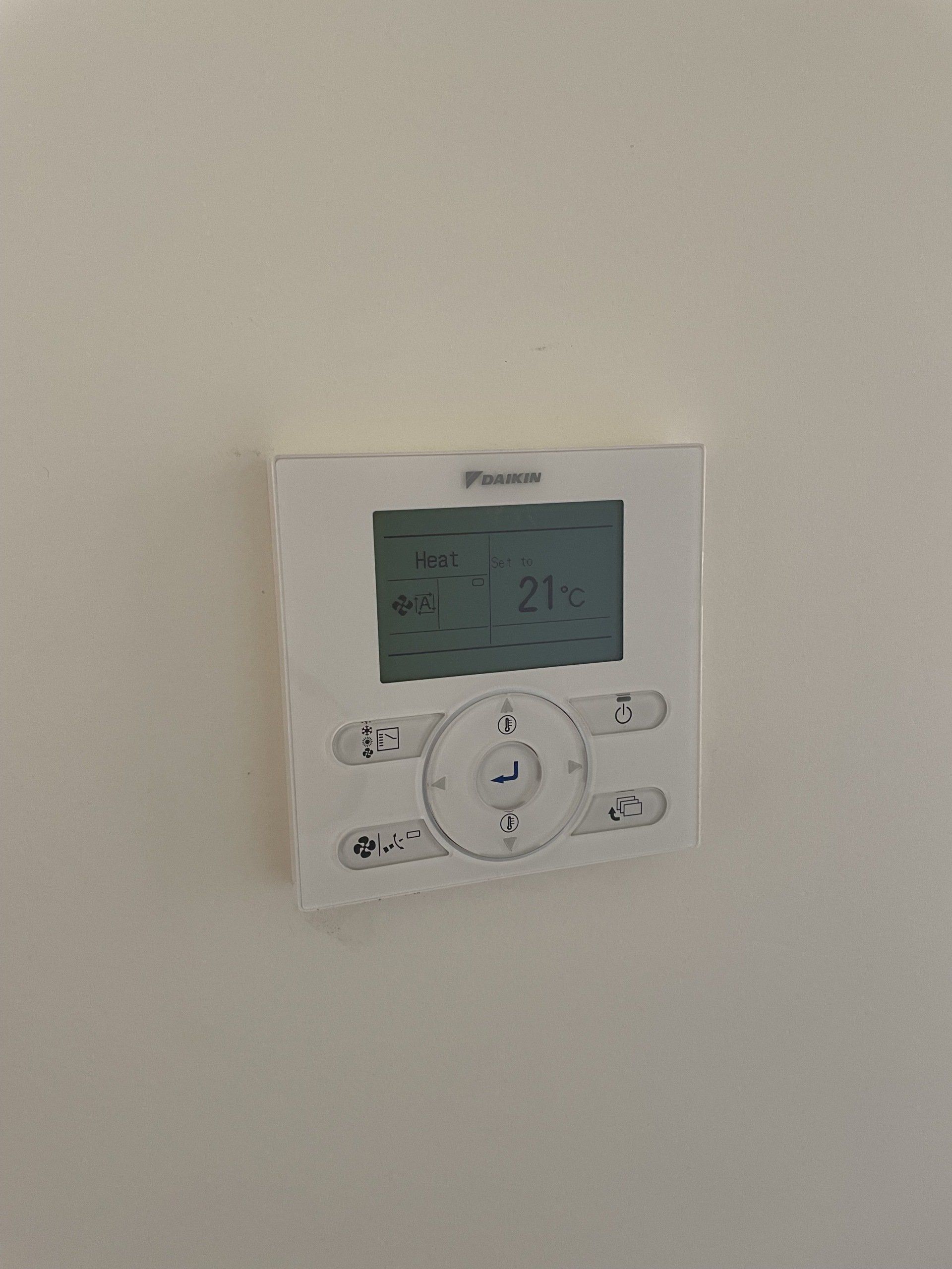 Daikin heat pump temperature control