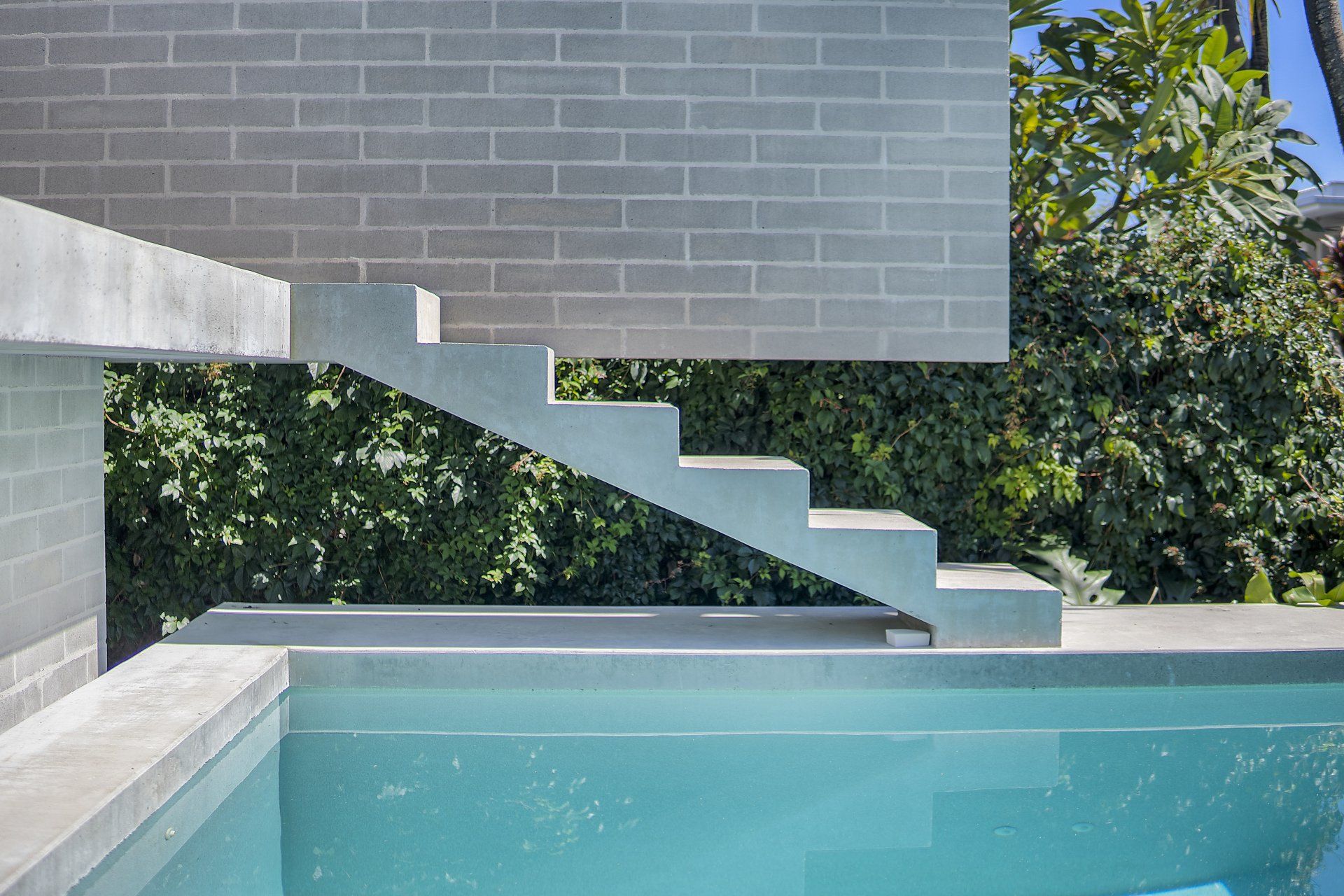 Modern Tropical Villa — Brisbane, QLD — Norfolk Pools Modern Tropical Villa — Brisbane, QLD — Norfolk Pools