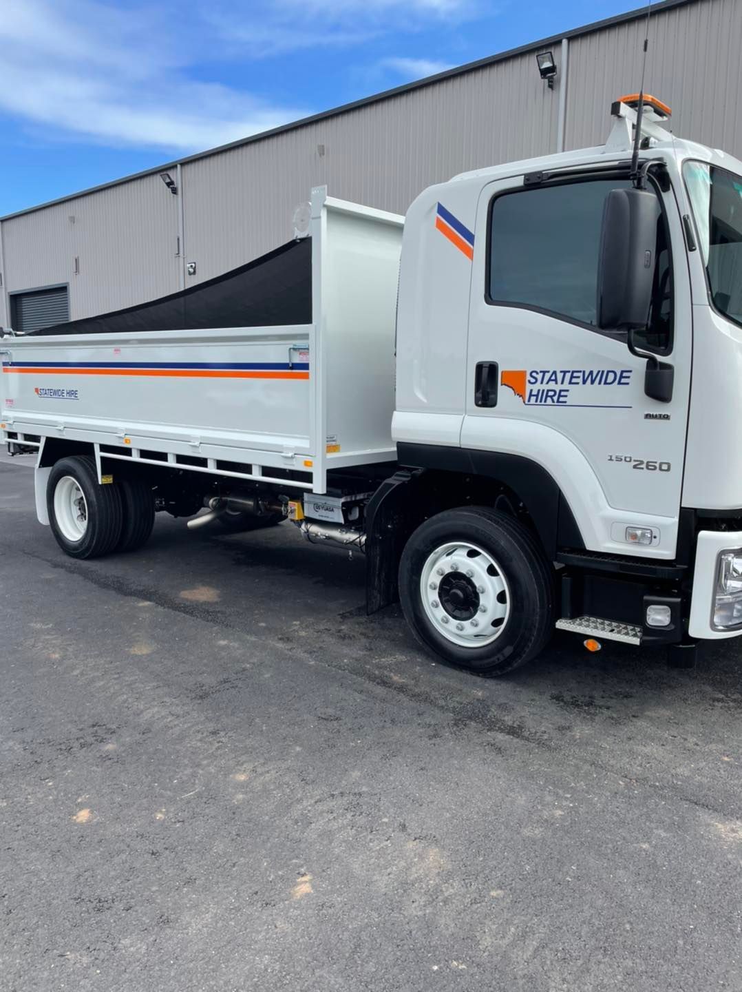 5.8T ISUZU Tipper Truck – FRR 107-210