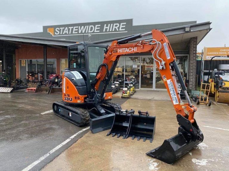 Excavator-Hire-Adelaide-Hitachi-3.3Tonne-Excavator