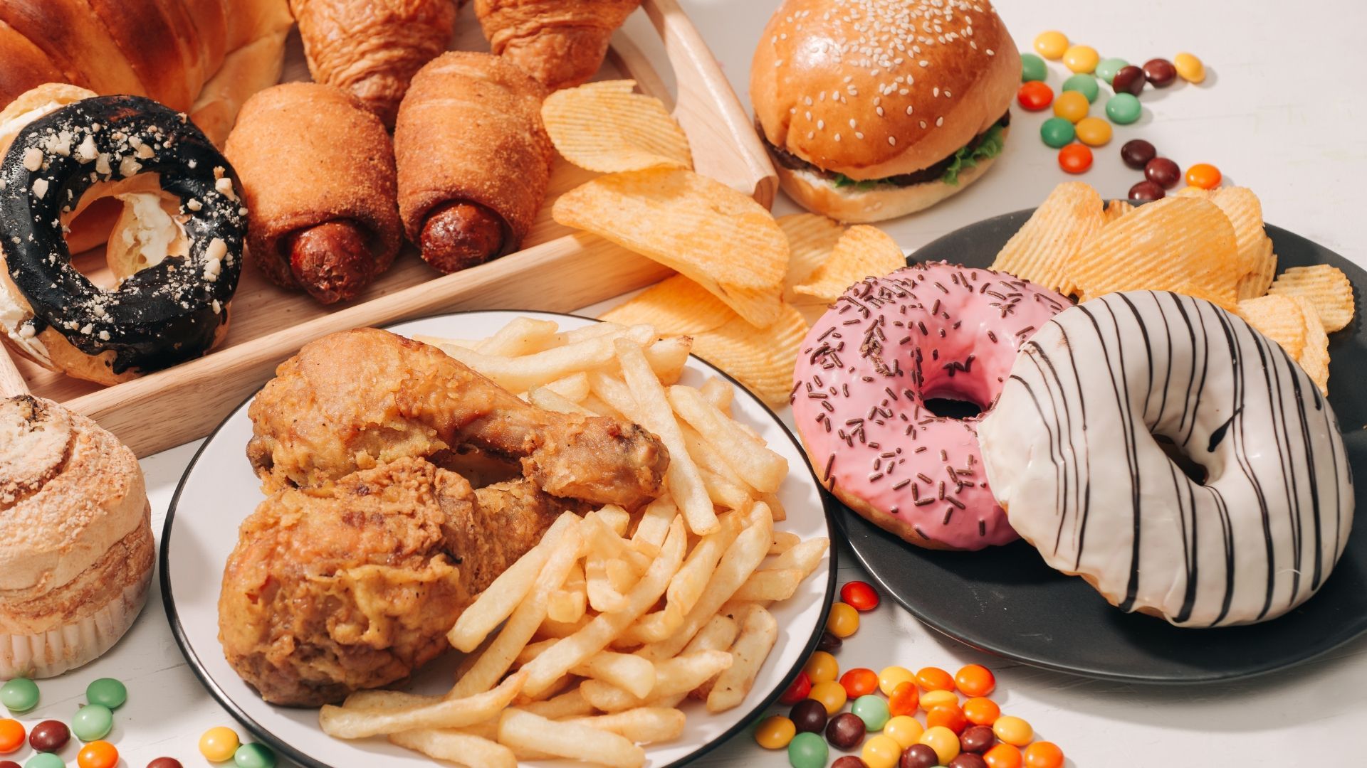 Learn what foods to avoid and what to focus on with Mounjaro and Wegovy, including tips to support safe, sustainable results.
