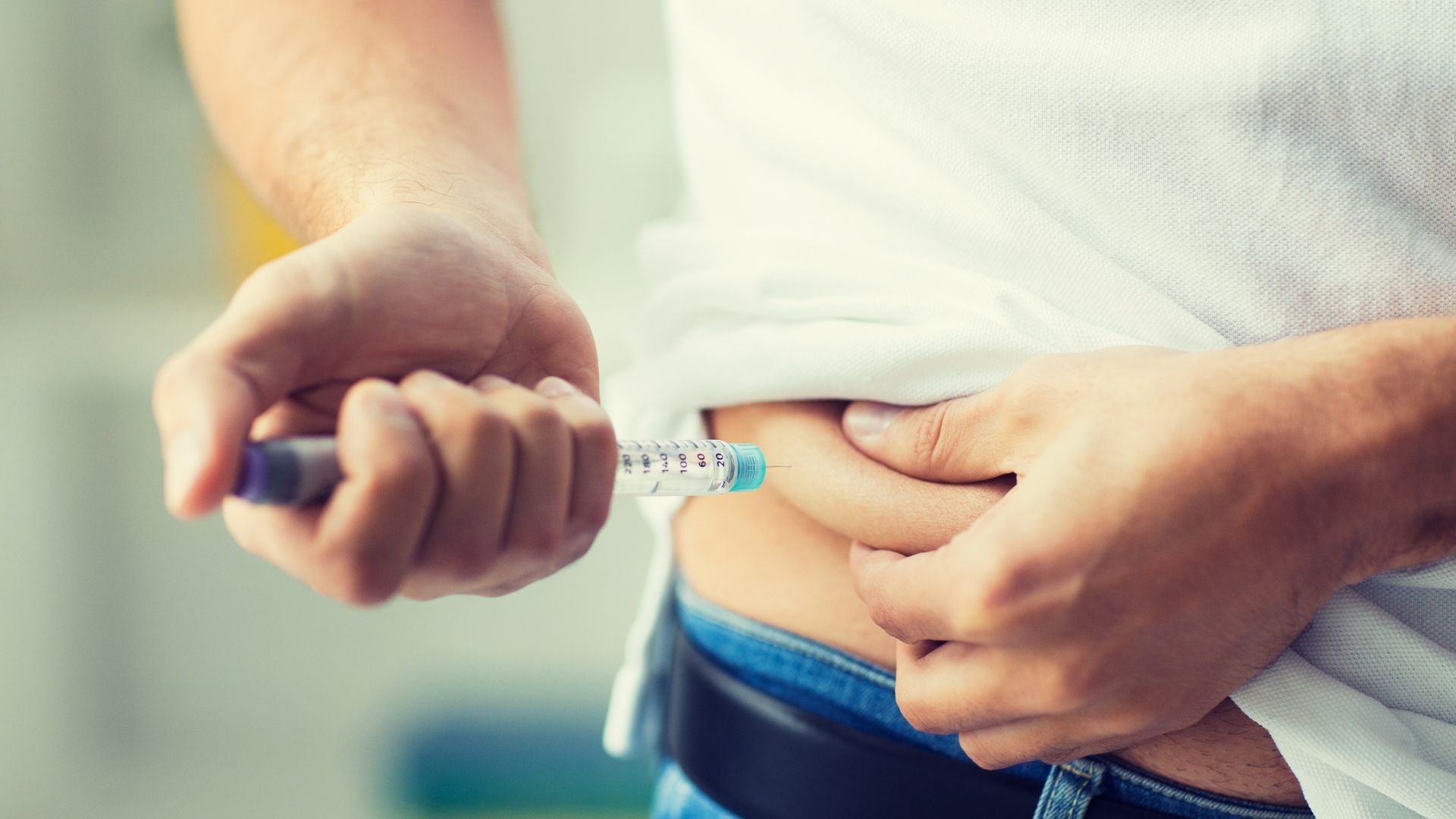 How does Mounjaro work for weight loss? Understand what this game-changing medication does to help you lose weight. How does Mounjaro work for weight loss? Understand what this game-changing medication does to help you lose weight.