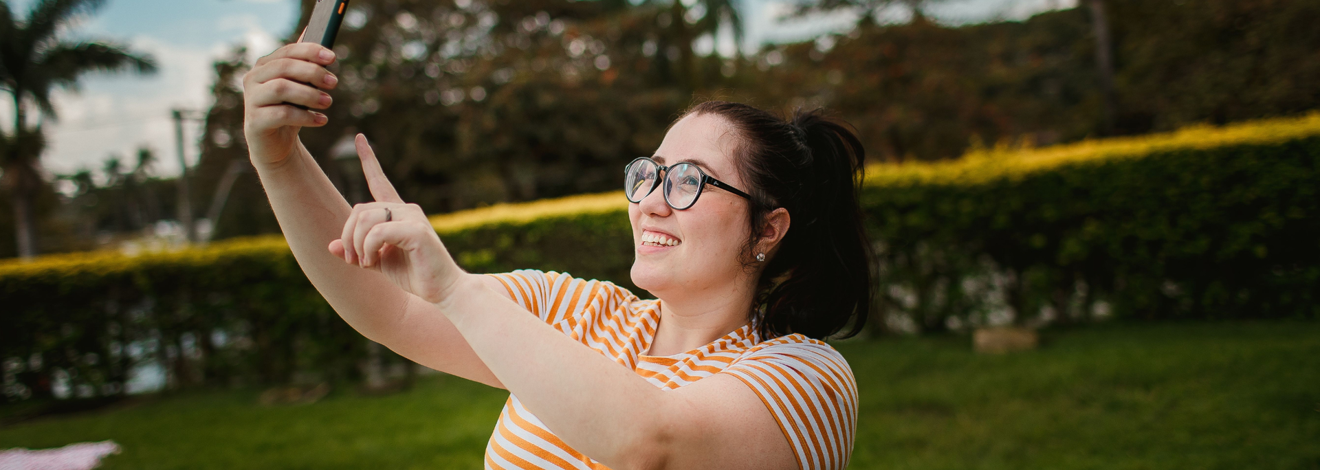 Picture of someone taking a Picture of themselves. 