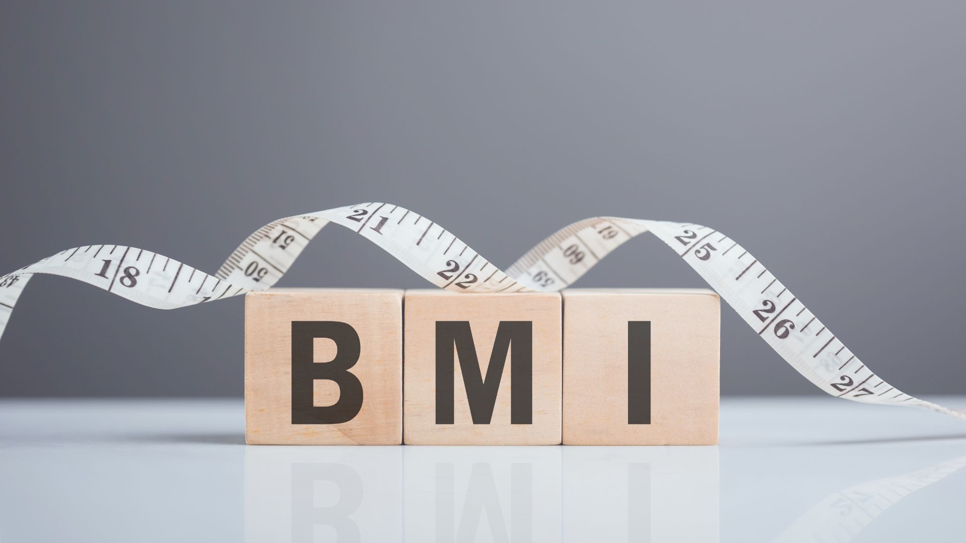 Want to know if you're eligible to take Mounjaro? Discover the threshold BMI for Mounjaro in private and NHS settings.
