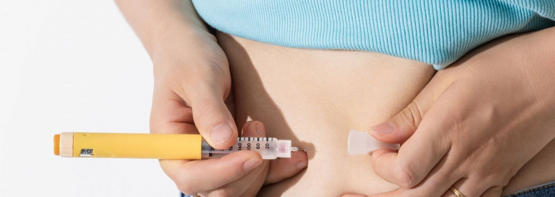 Picture of somebody injecting Mounjaro. Picture of somebody injecting Mounjaro.