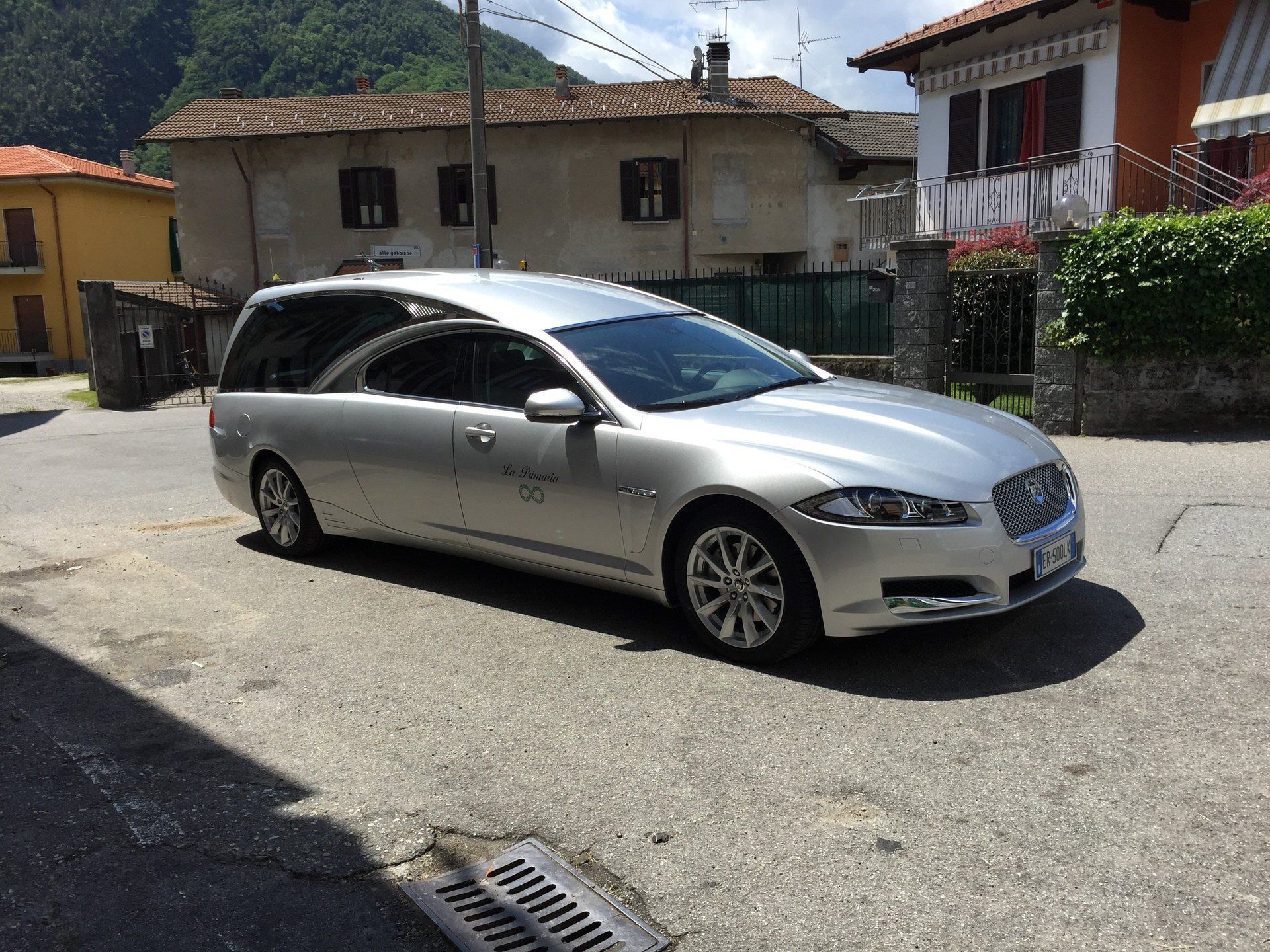 carro funebre impresa la Primaria Verbania
