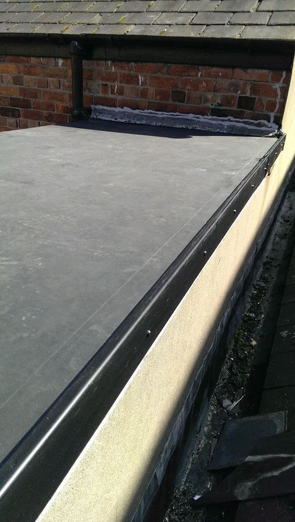 flat roofing repair