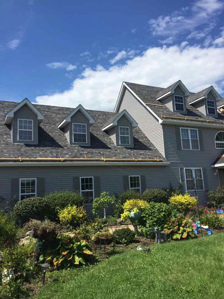 Roof Shingles With Garret House — Morris, IL — Shenberg Construction