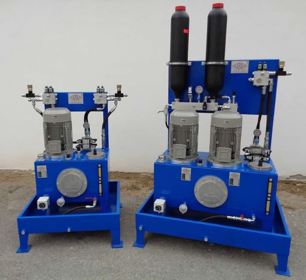 Due macchine industriali con doppi serbatoi