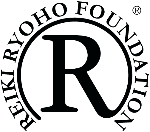 Logo van de Reiki Ryoho Foundation met een grote letter 