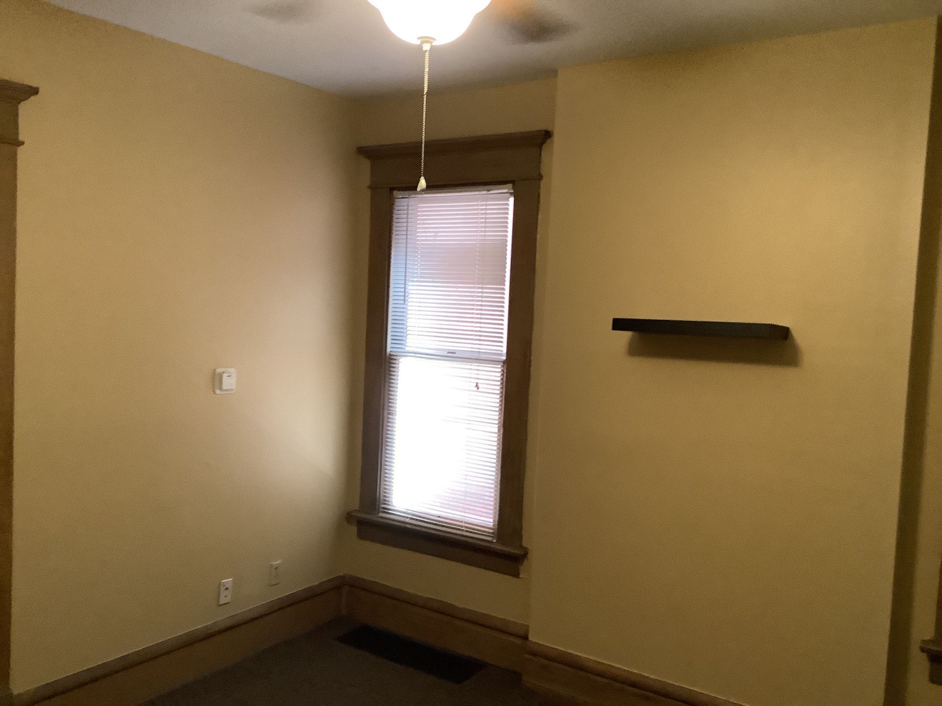 2307 N. High St interior 9