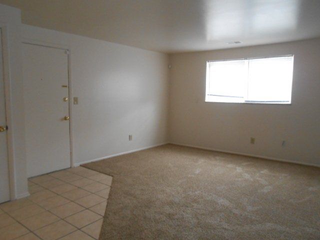 133 E Lane -Bedroom Apt 1c
