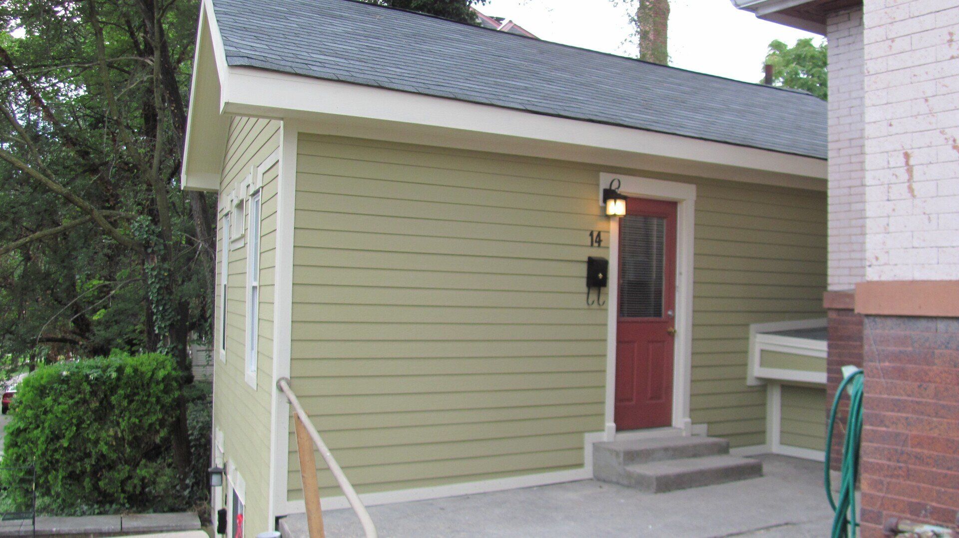14 W. Oakland