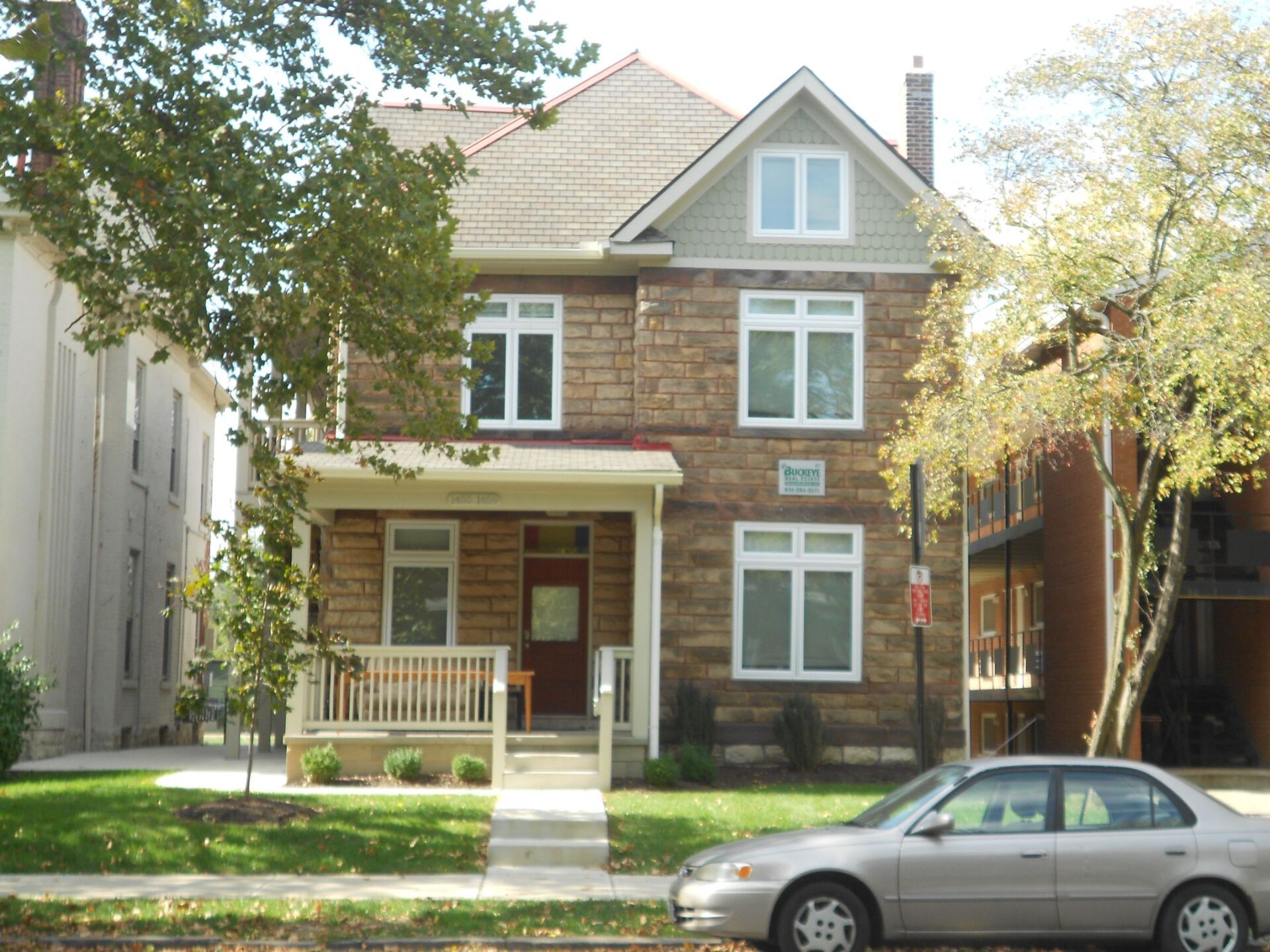 1455 Neil Ave.