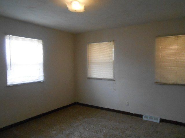 145 King Ave - Bedroom 03