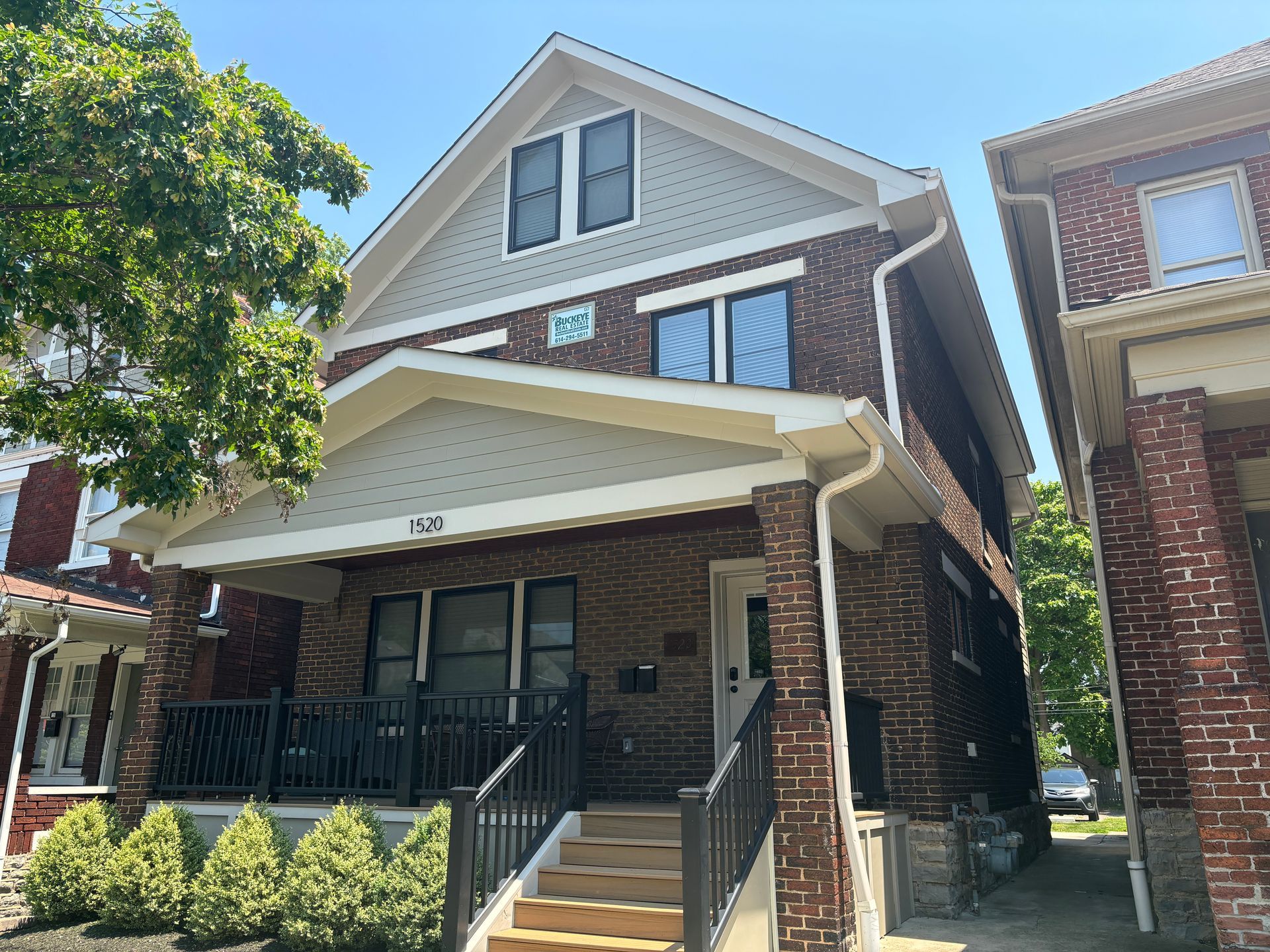 1520 1/2 Summit St.