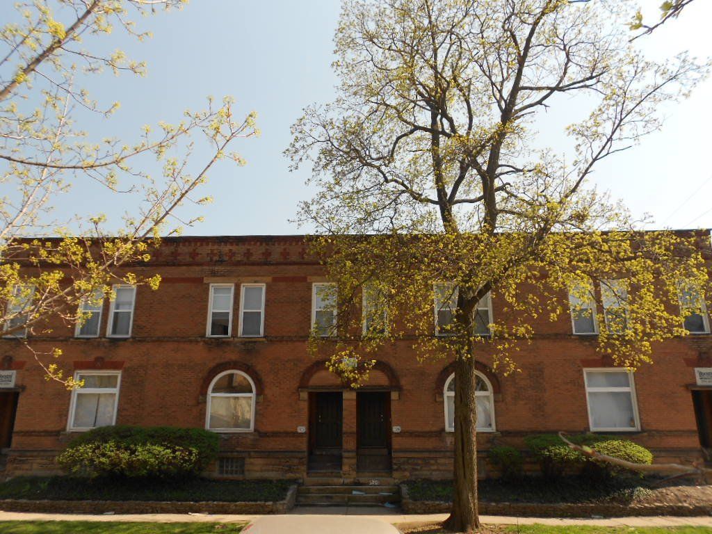 1522-1532 Worthington -Exterior