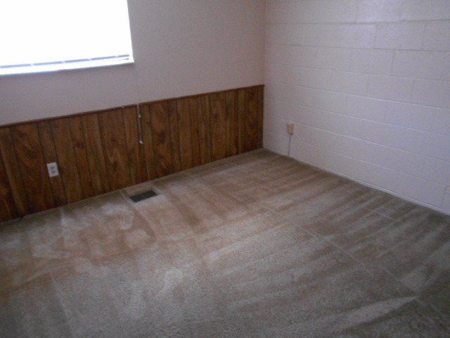 174 W. 9th Ave. Apt. D - Living Room 02