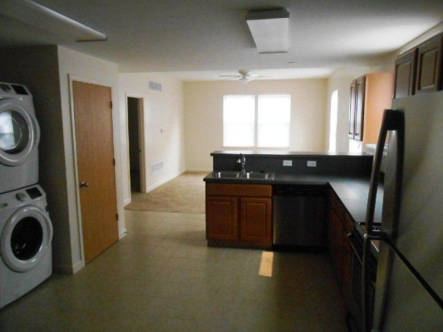 2164 Tuller St. - Kitchen 03