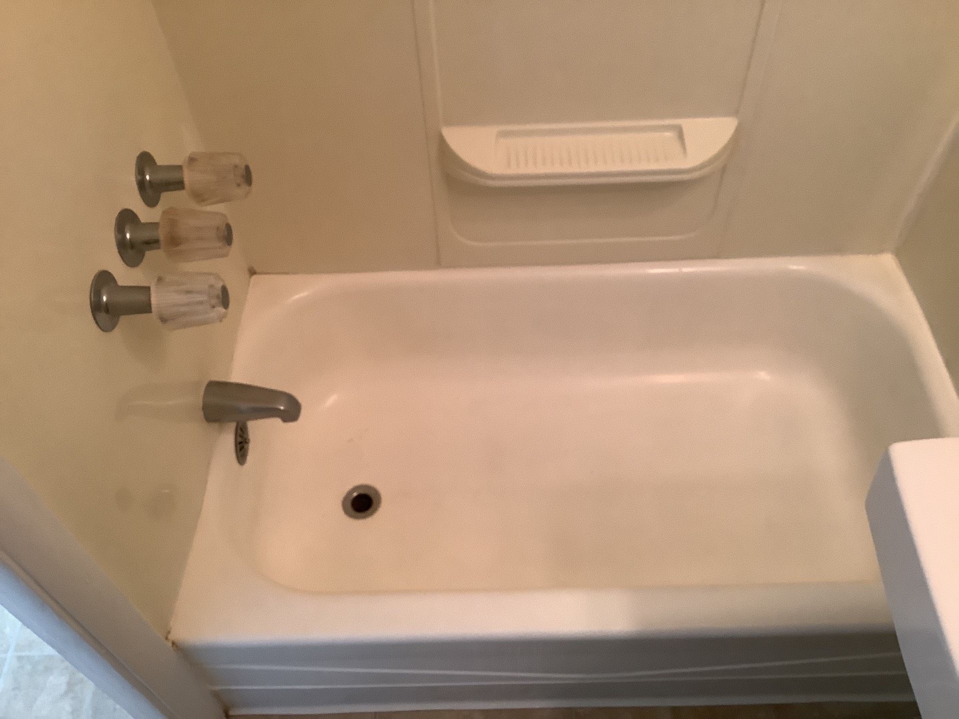 2307 N. High St interior