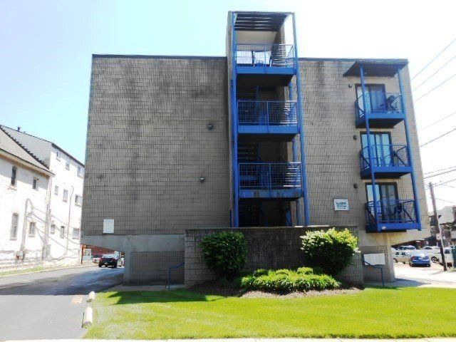 33 E. 17th Ave.
