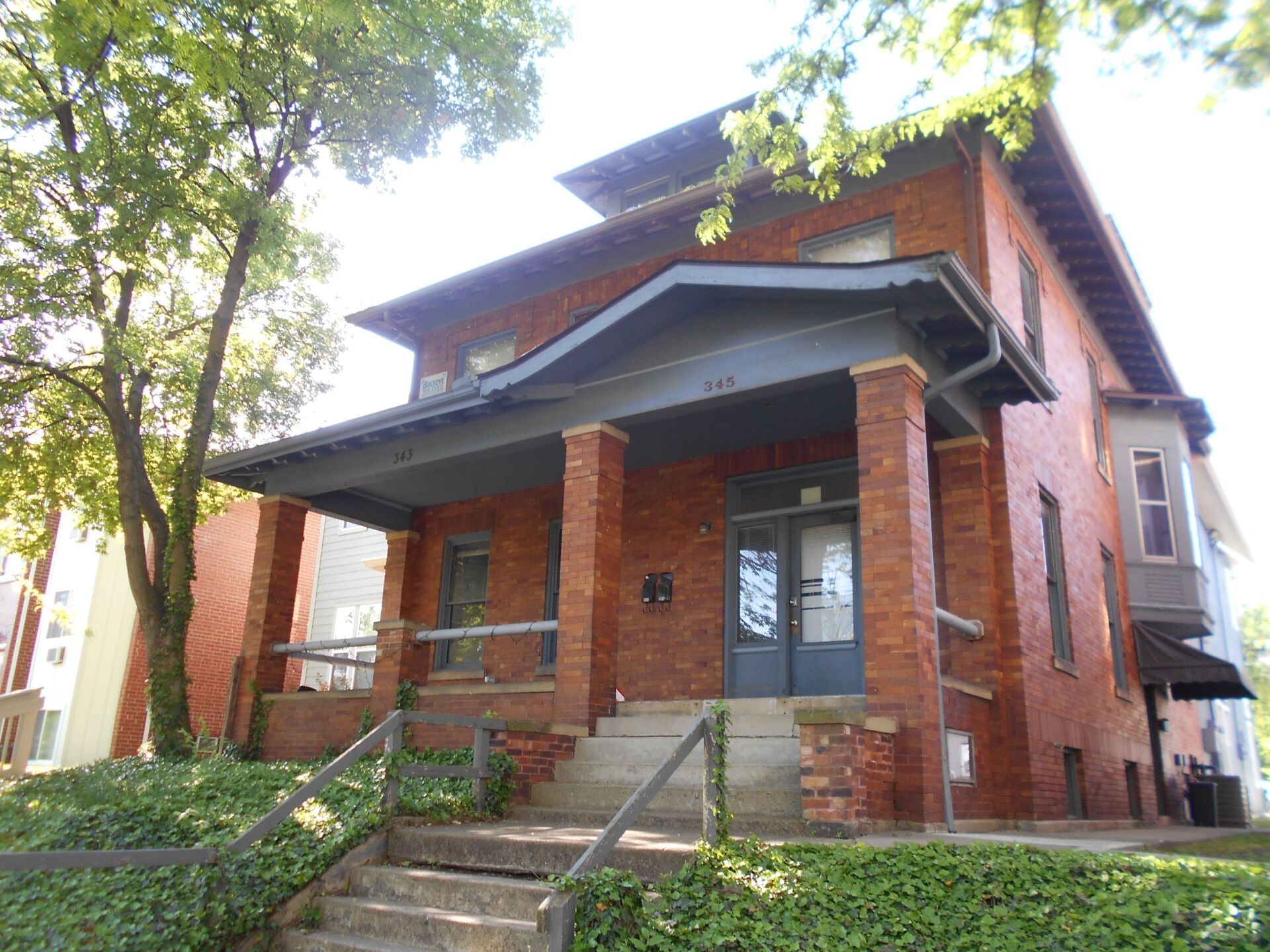 345 W. 8th Ave.