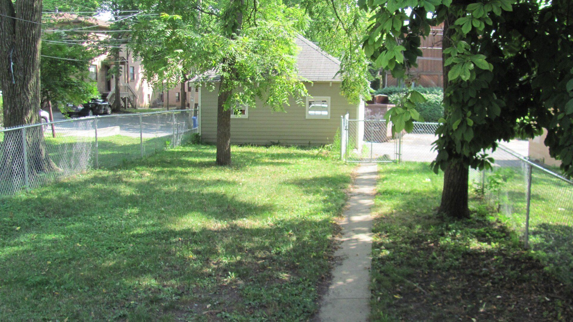 51 W. Oakland Ave.