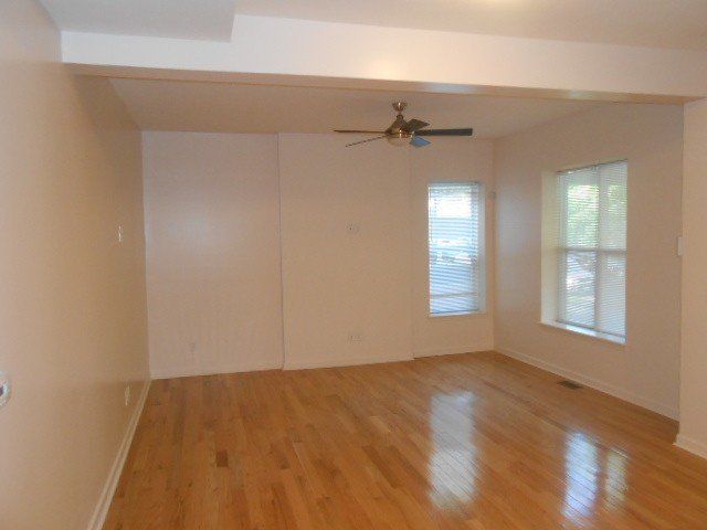 1469 Neil Ave.- Living Rom 03