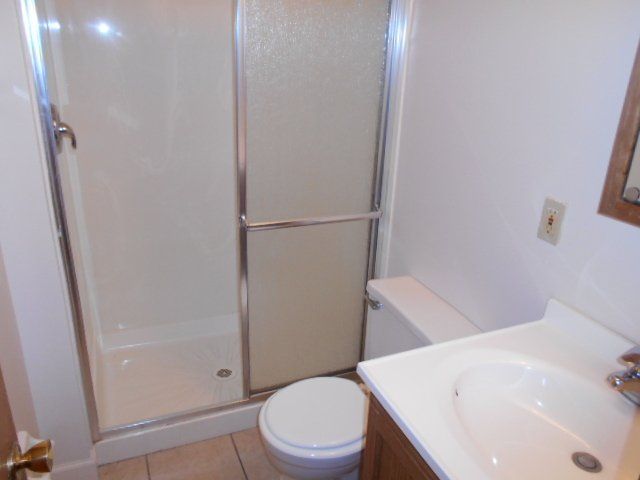174 W. 9th Ave. Apt. D - Bathroom 02