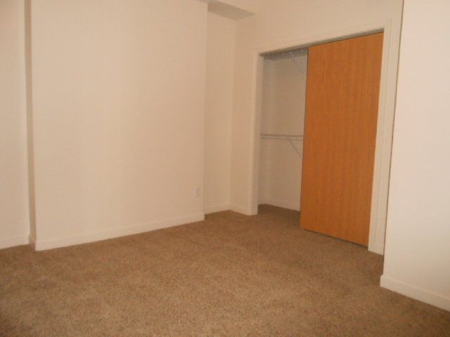 1469 Neil Ave.- Bedroom 01