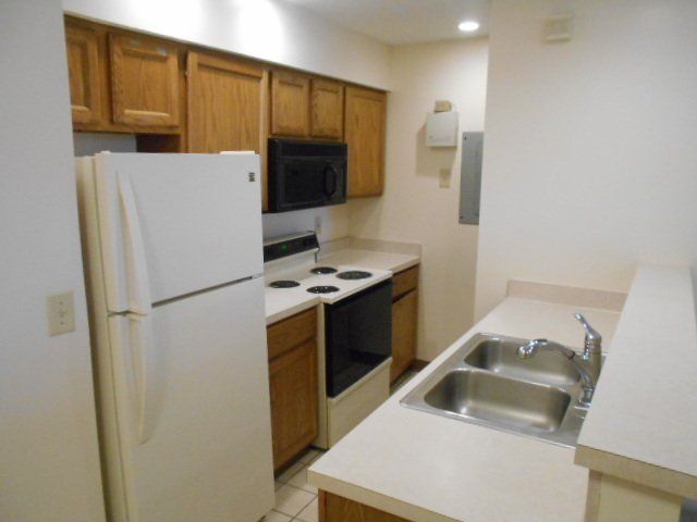 44 E. 12th Ave. Apt. C - Kitchen Appliances