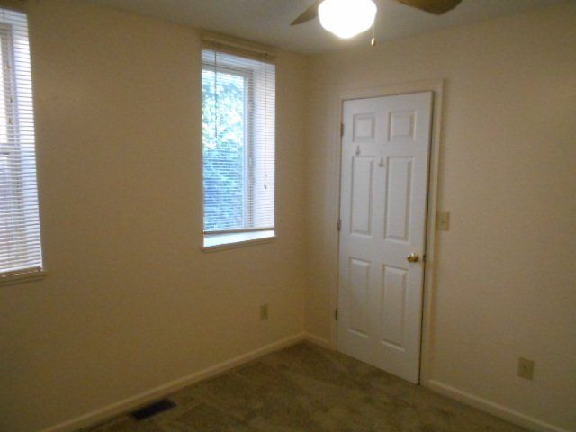 44 E. 12th Ave. Apt. C - Bedroom with Ceiling Fan