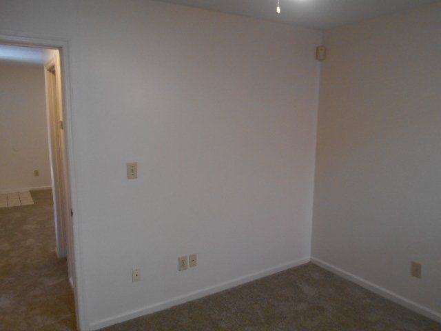 44 E. 12th Ave. Apt. C - Bedroom