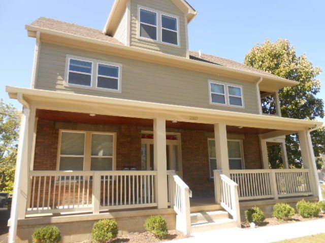 2357 Neil Ave. - Exterior