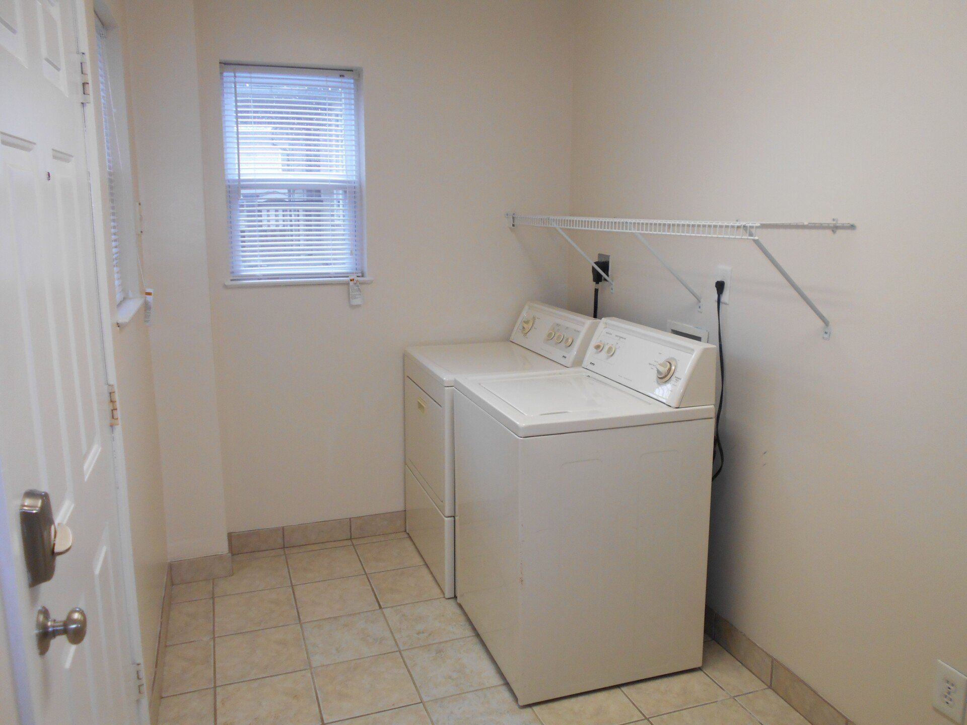 49 W. Tompkins Ave. - Laundry