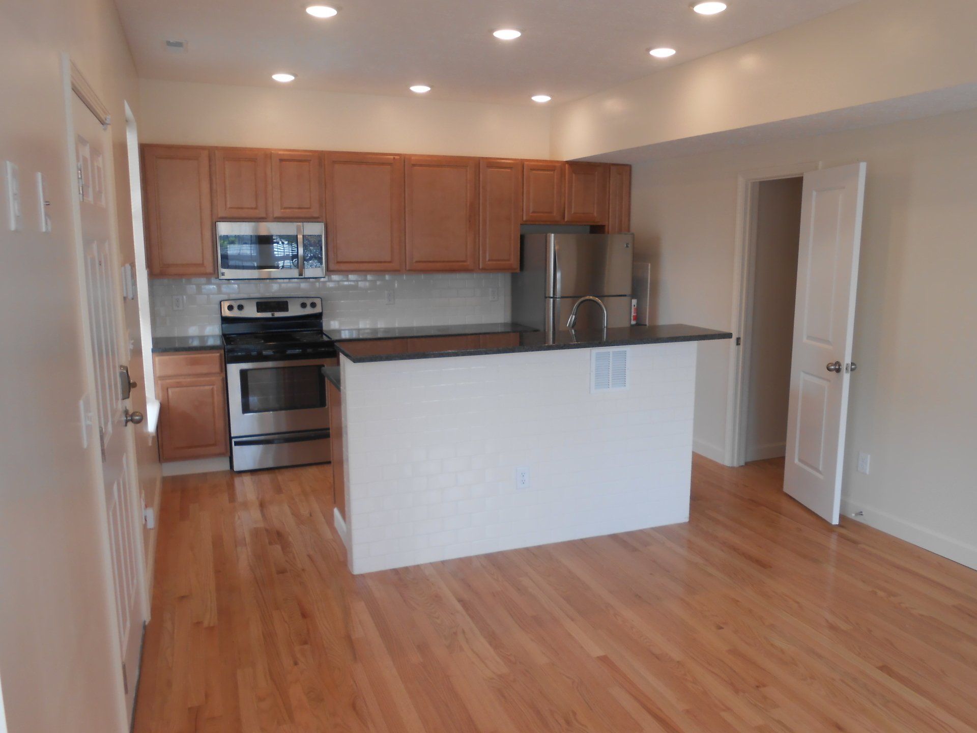61-67 E. 8th Ave. - Kitchen 04