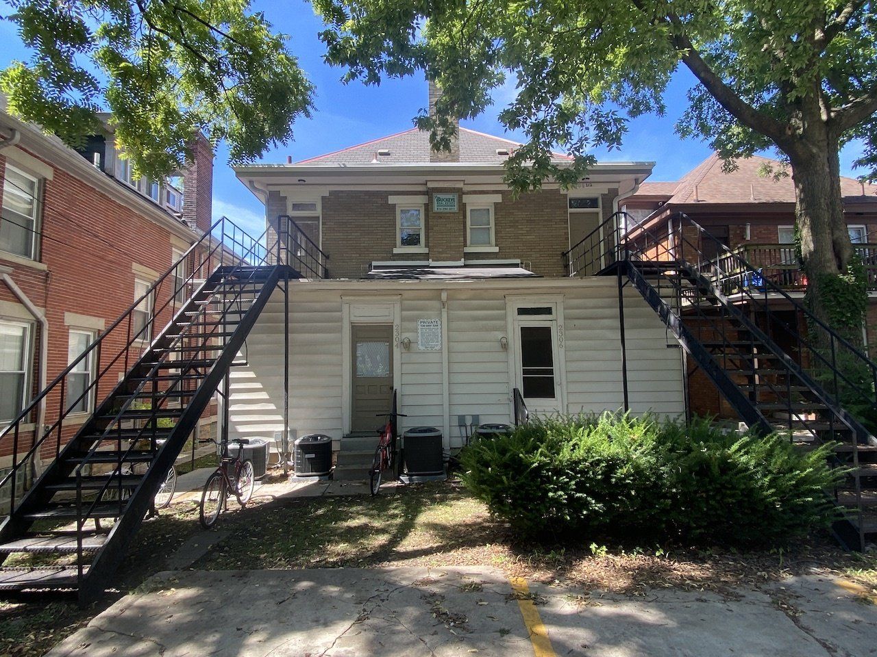 2304 1/2 -2306 1/2 N. High St.- Exterior 01