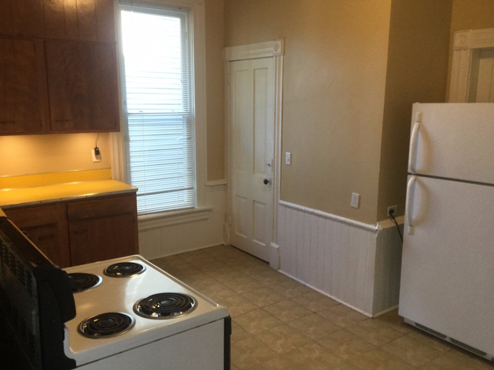 61 W. Northwood Ave. - Kitchen 04
