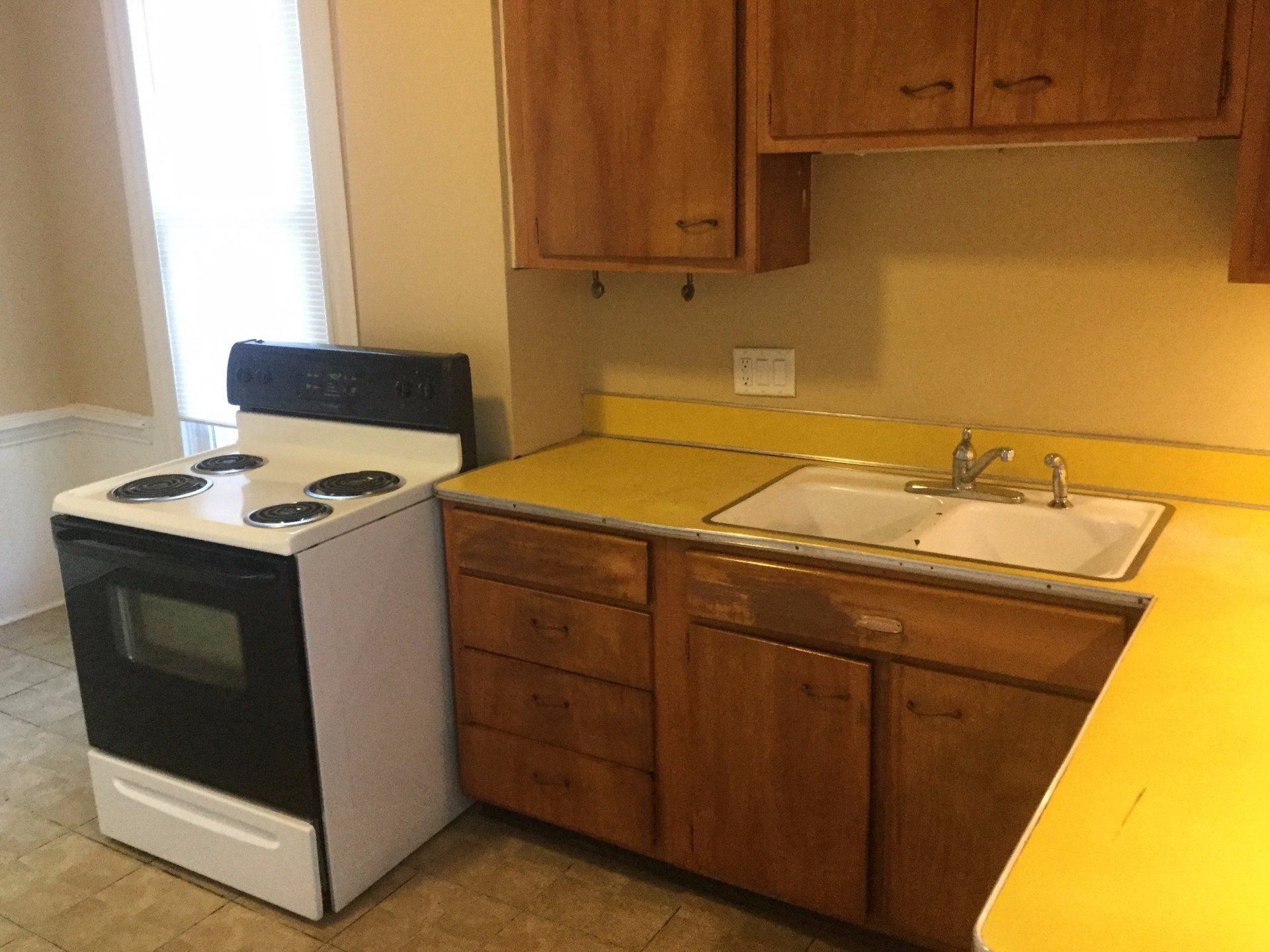 61 W. Northwood Ave. - Kitchen 02