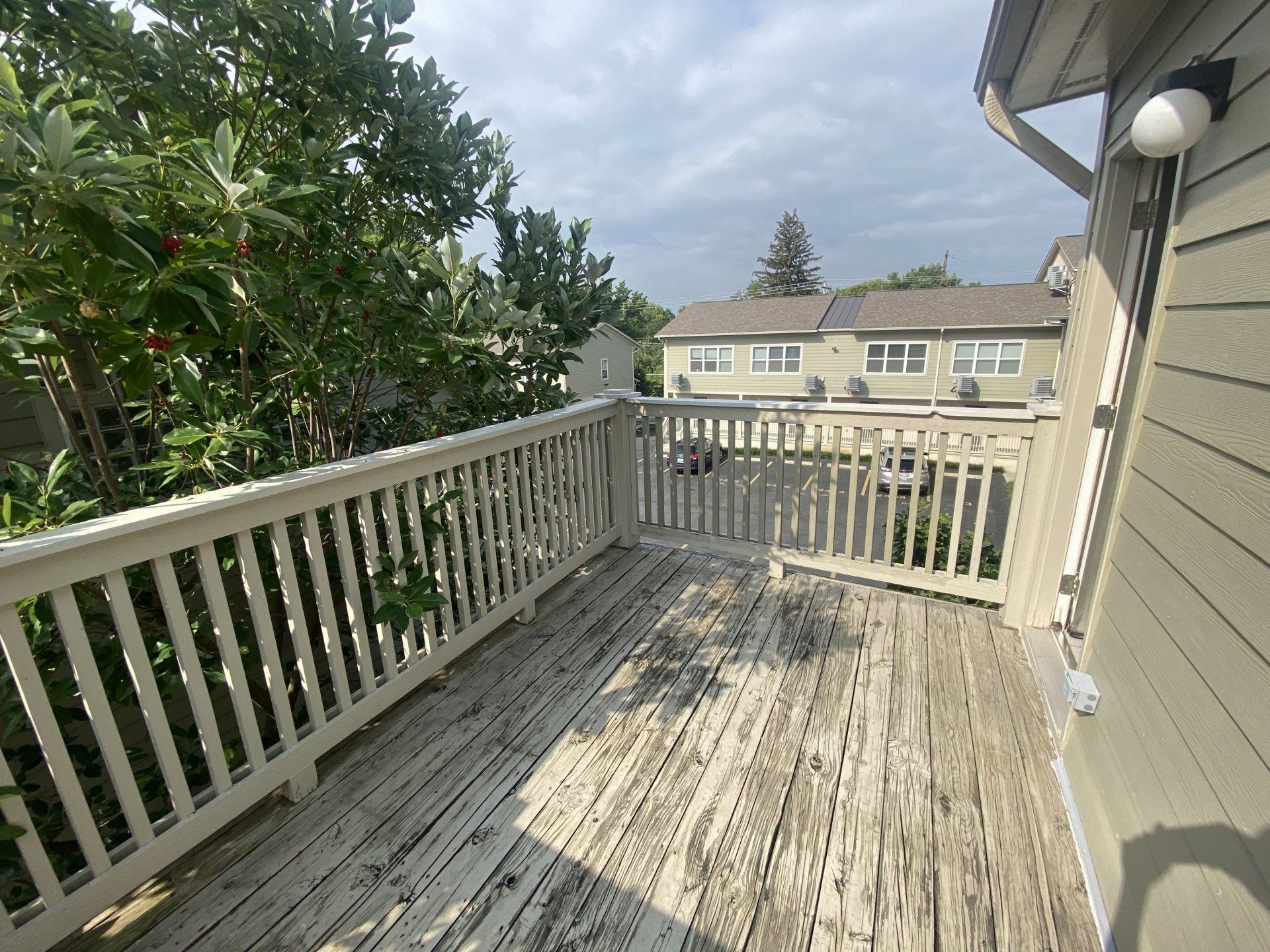 49.5 W. Tompkins Ave. - Balcony 01