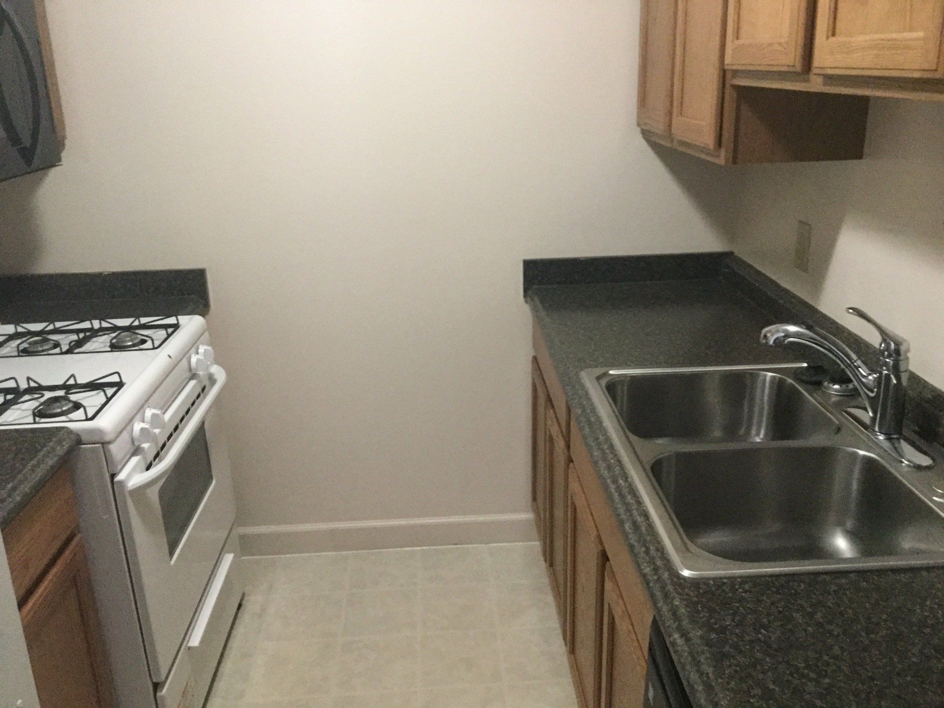 773 Riverview Dr interior 2