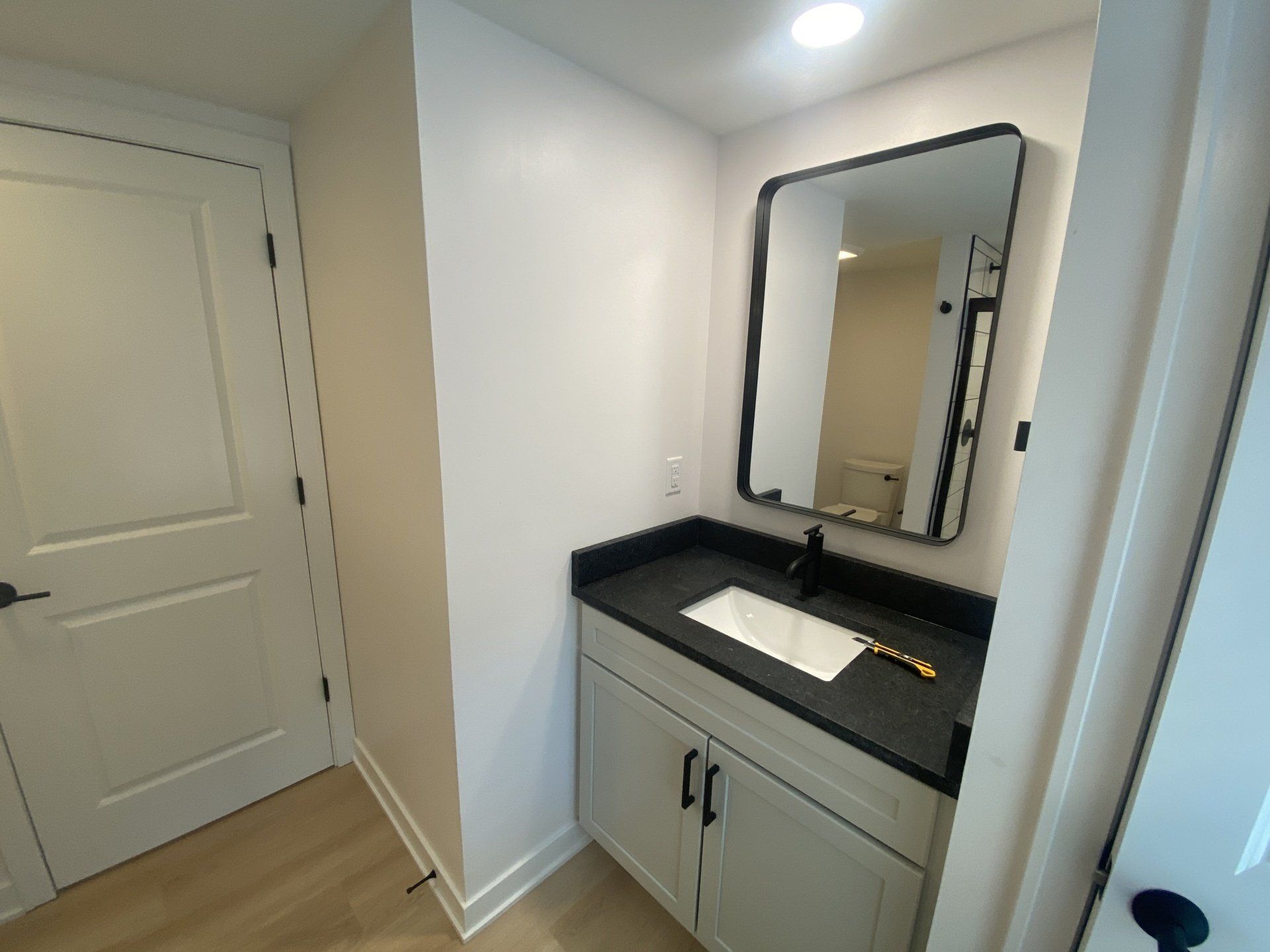 modern guest bath