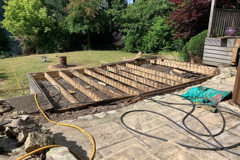 Damaged Deck For Removal In Kansas City, MO
