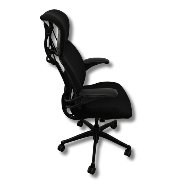Refurbished Humanscale Freedom with headrest, side profile showing the reclined back