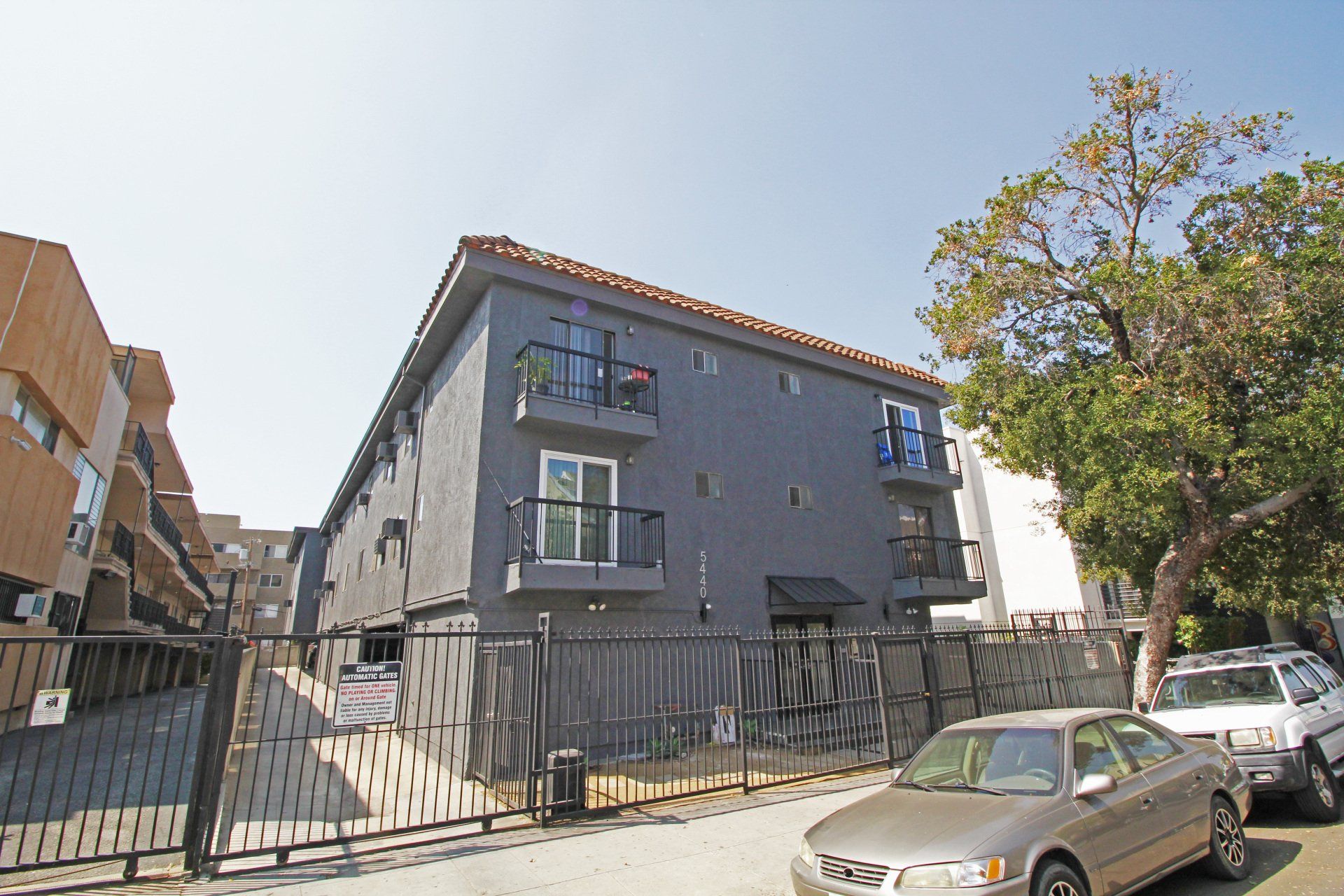 Carlton Way Apartments