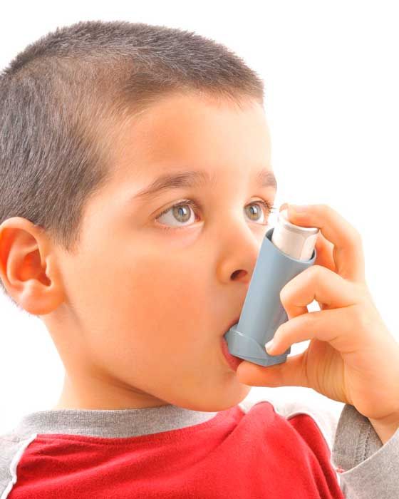 ¿Cómo controlar el asma en niños?