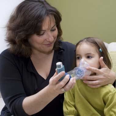Causas y síntomas del asma infantil