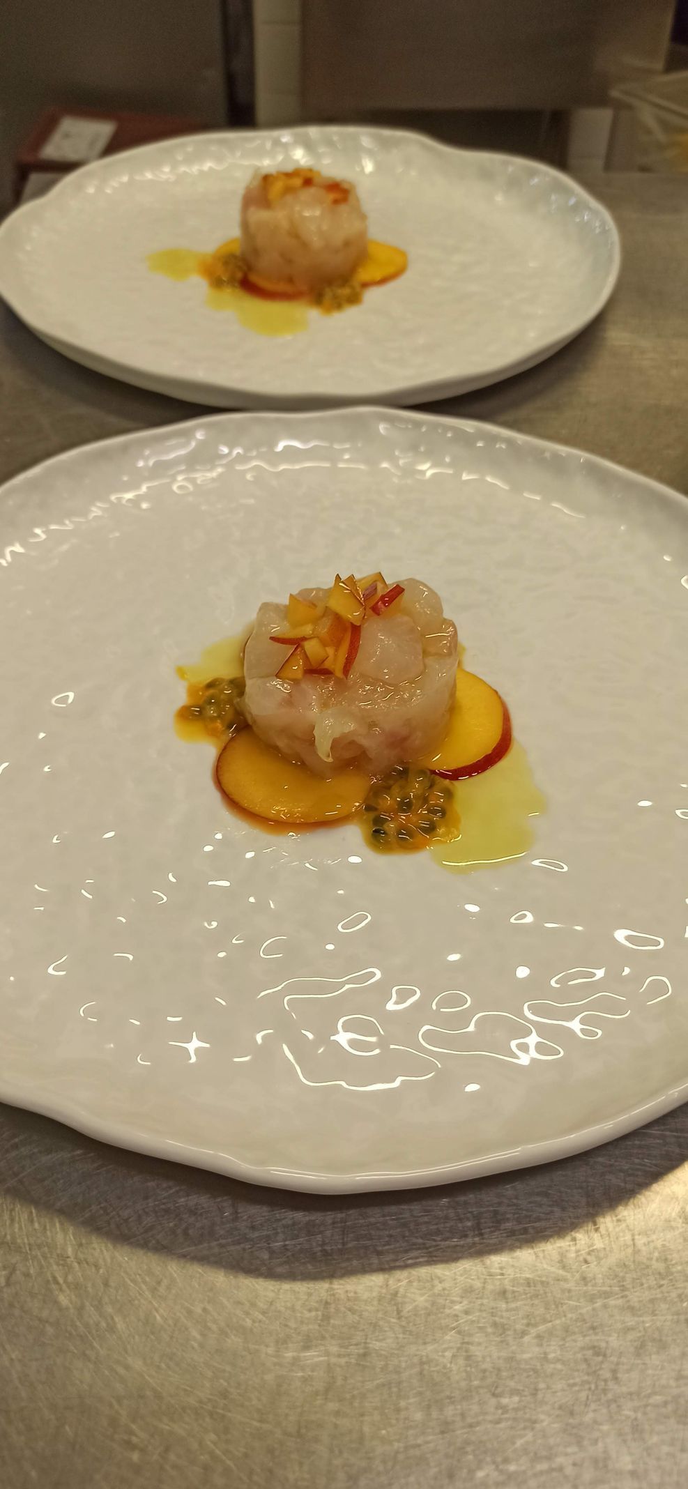 tartare di ricciola marinata agli agrumi di Sicilia