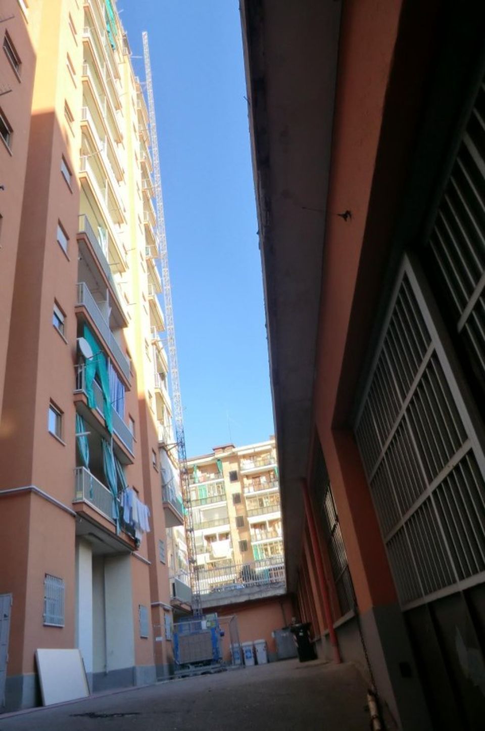 Noleggio montacarichi a Sanremo
