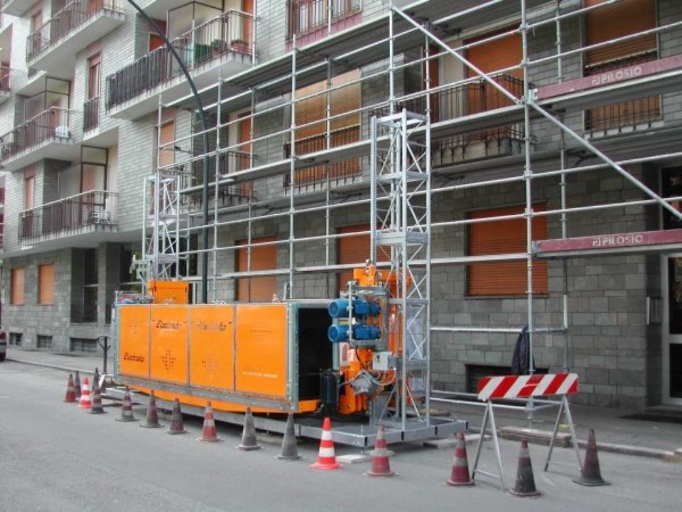 Noleggio montacarichi per costruzioni edili
